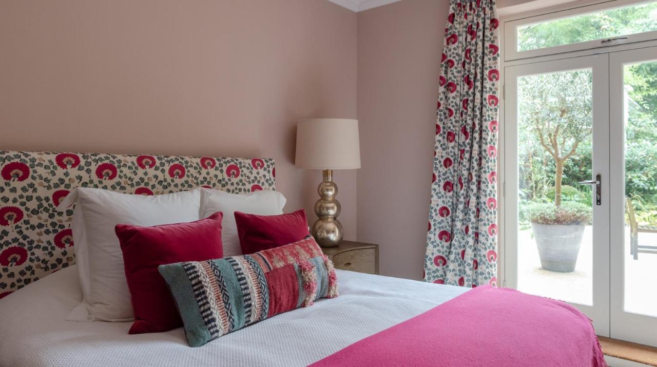 Joivy Elegant 3-bed Flat With Private Garden In Notting Hill, West