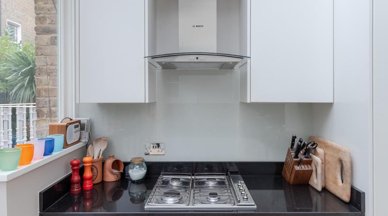 Joivy Elegant 3-bed Flat With Private Garden In Notting Hill, West London
