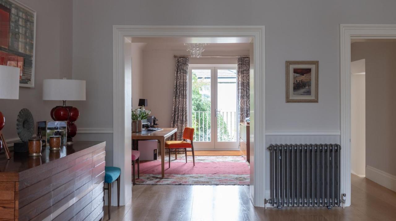 Joivy Elegant 3-bed Flat With Private Garden In Notting Hill, West